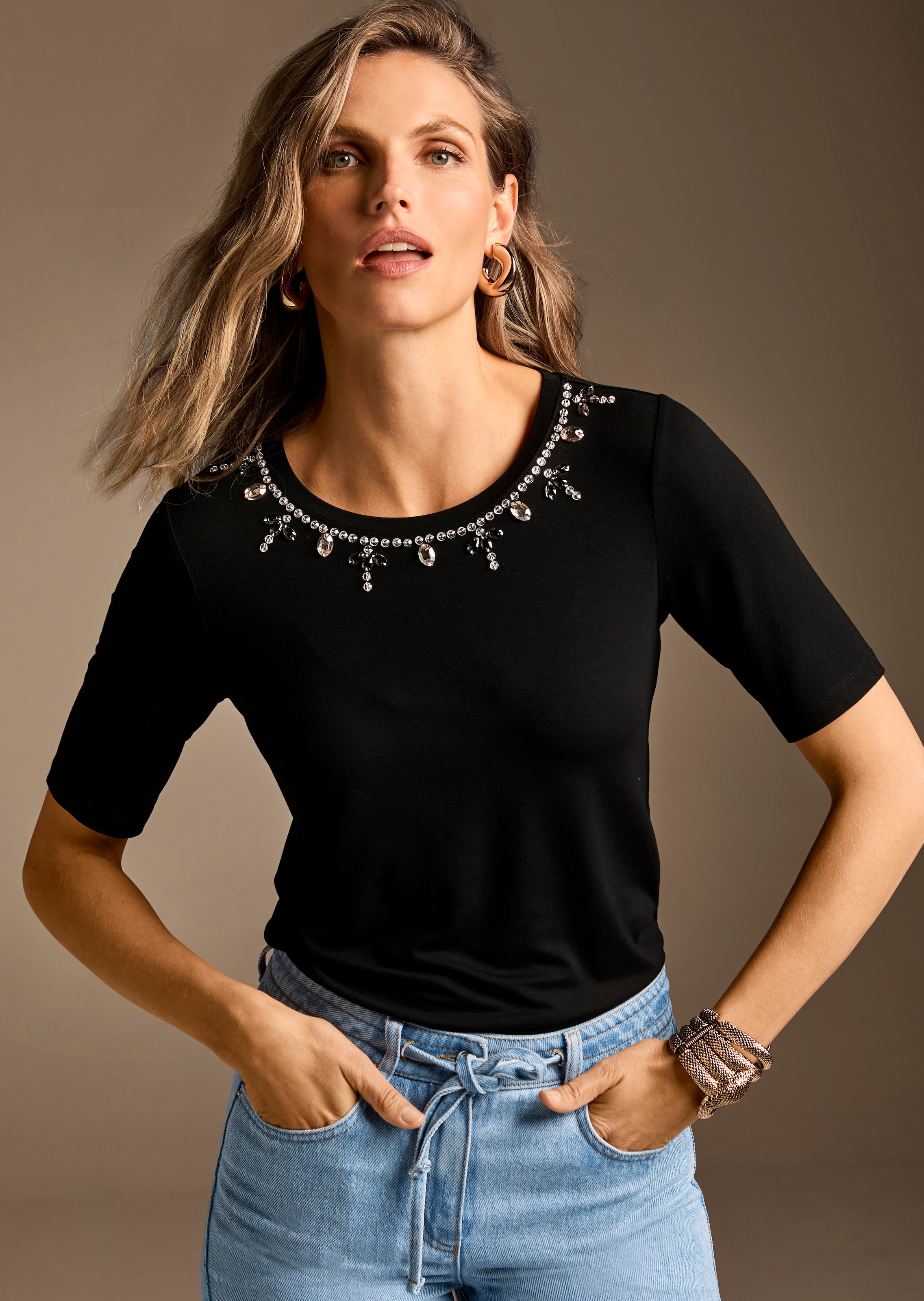 Halbarm-Shirt mit Zierstein-Deko