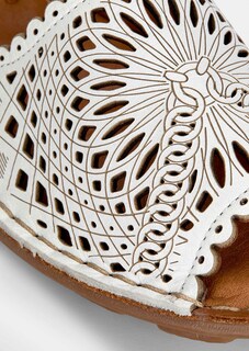 Ballerina thumbnail 3