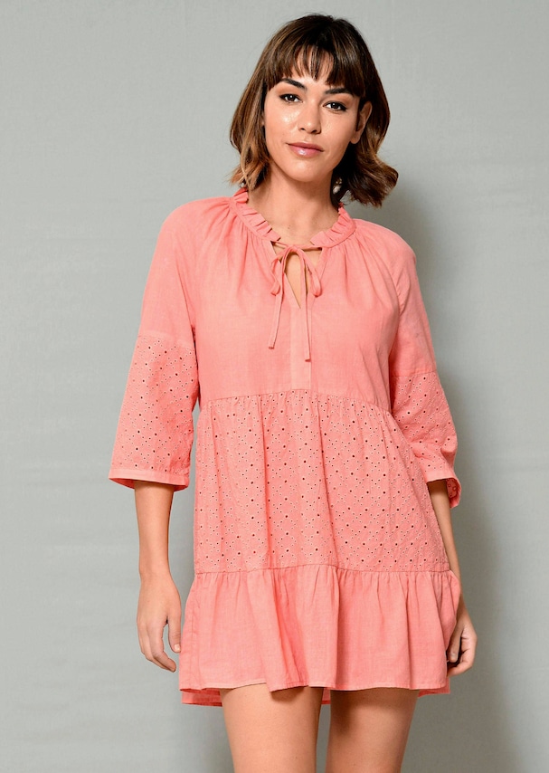 Sommerliche Tunika mit Lochstickerei 3