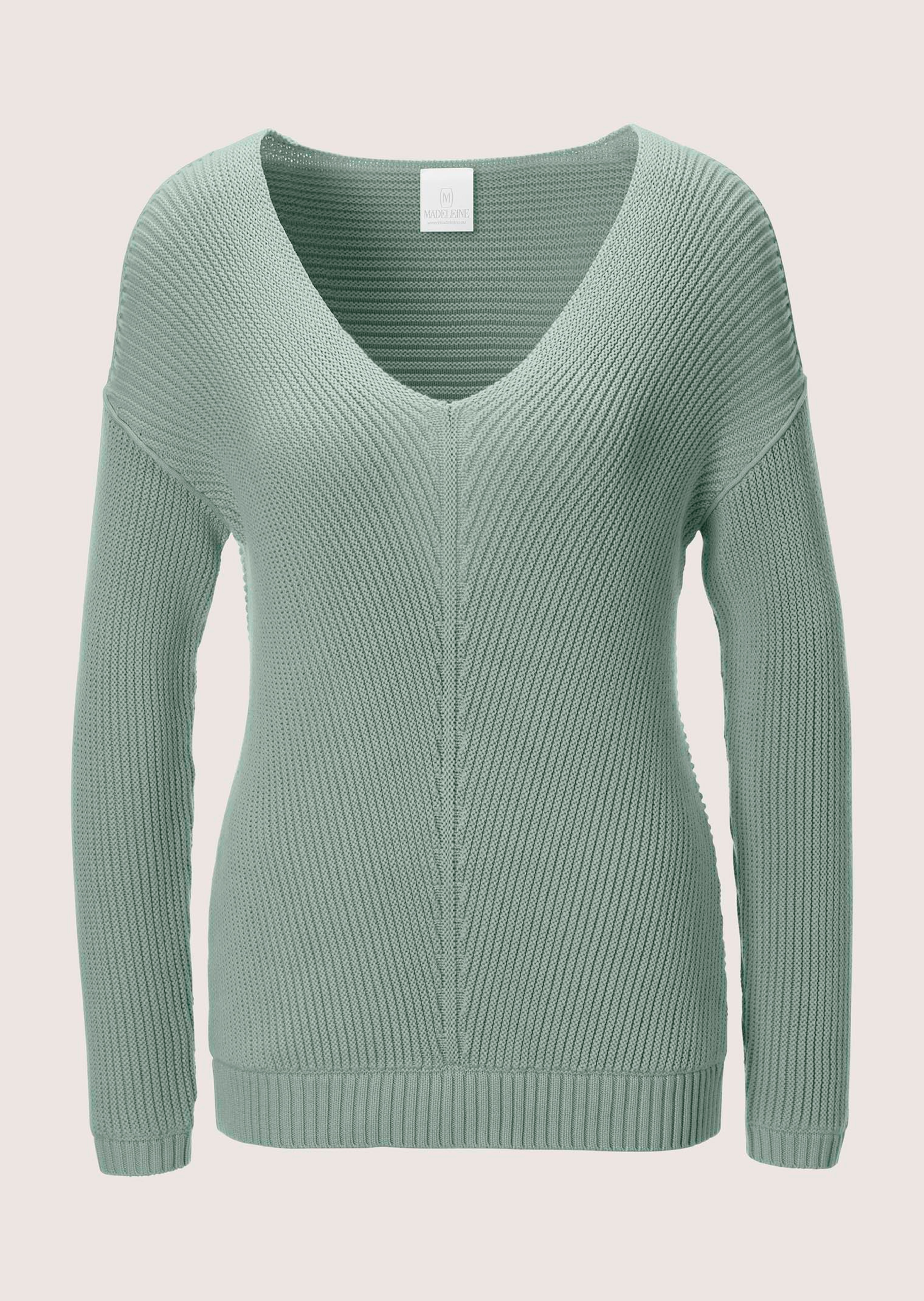 Long-sleeved jumper with a V-neck