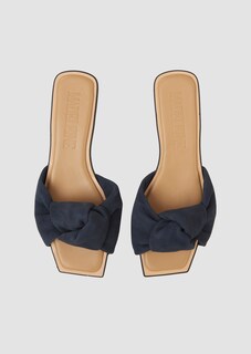 Mules thumbnail 2