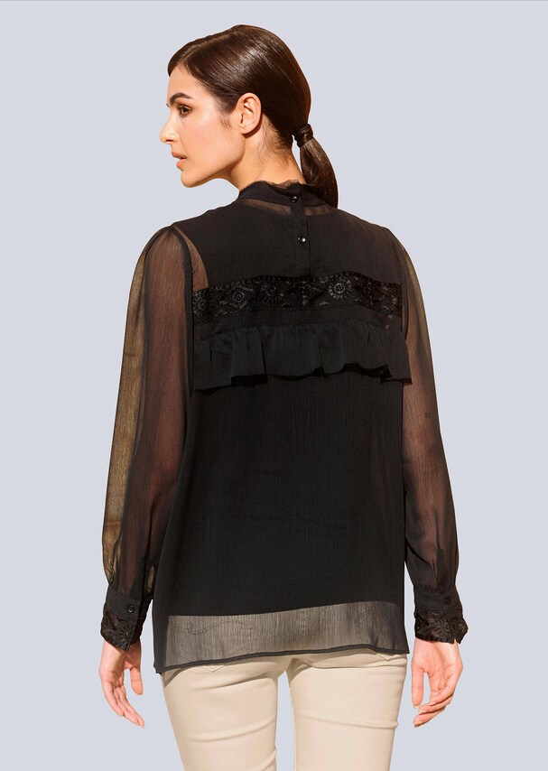 Bluse mit dekorativer Stickerei 2