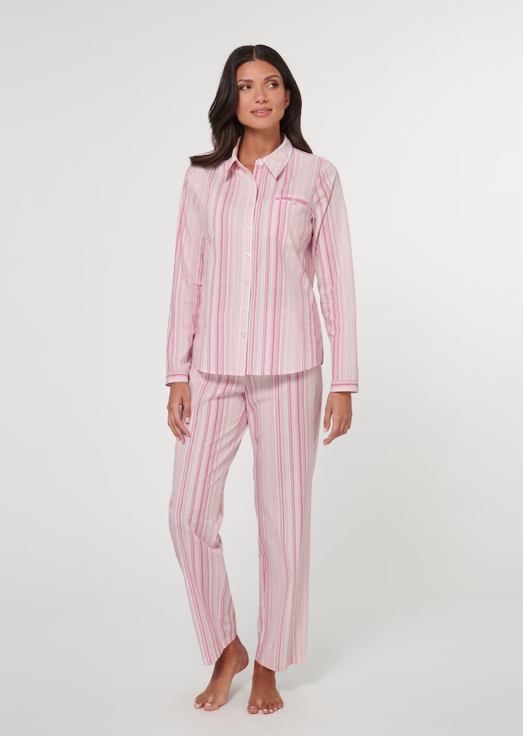 Pyjamas with elegant woven stripes