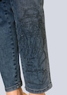 Jeans mit Steinchenmotiv am Bein thumbnail 3