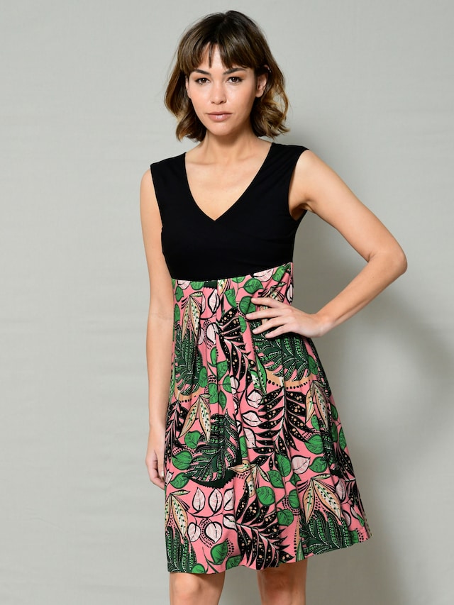 Strandkleid mit grafischem Druck 5