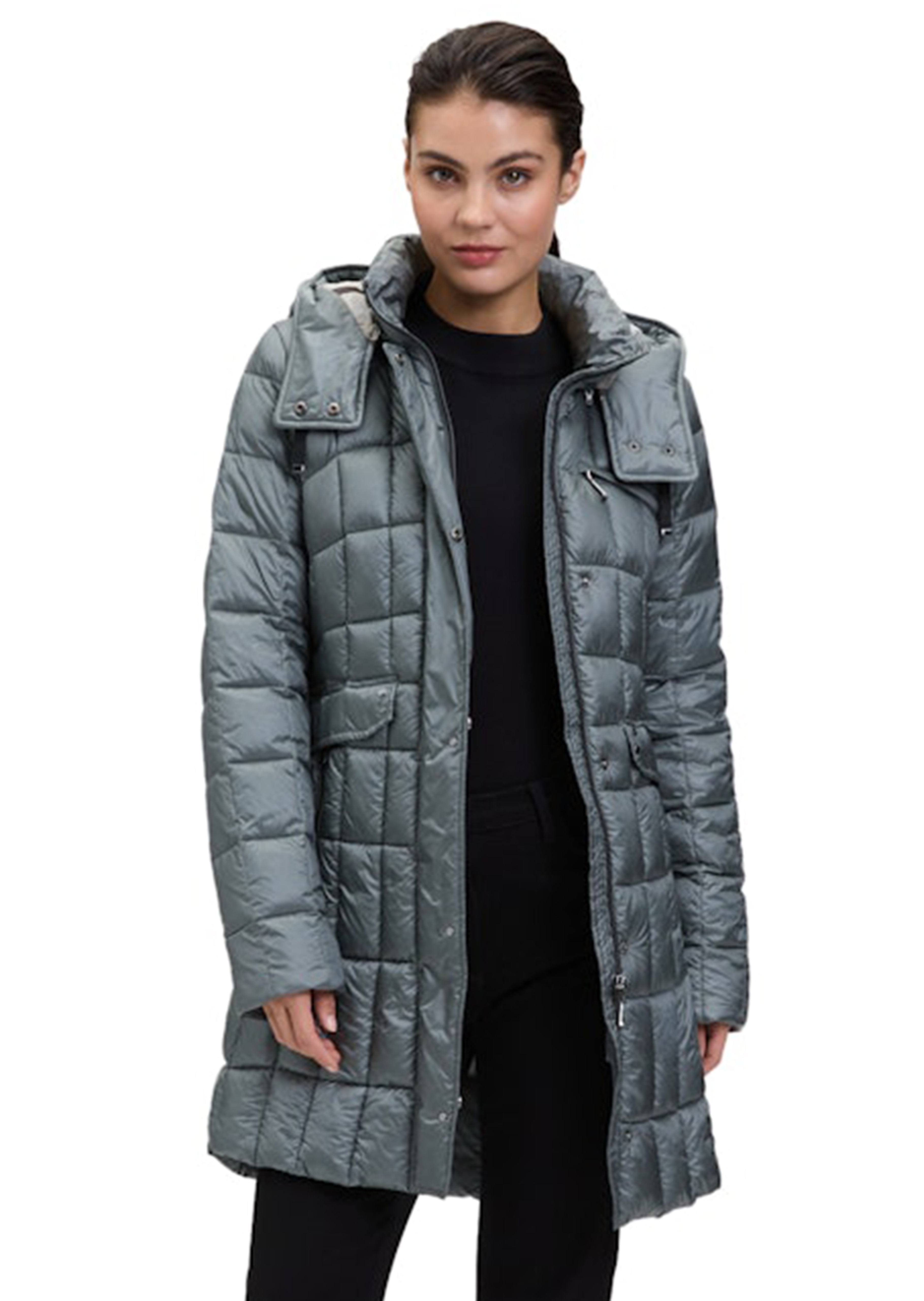 Doorgestikte mantel met afneembare capuchon