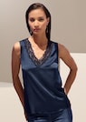 Lingerie-Top mit V-Ausschnitt und edler Spitze thumbnail 7