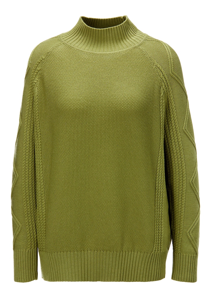 Stand-up collar jumper with pattern mix