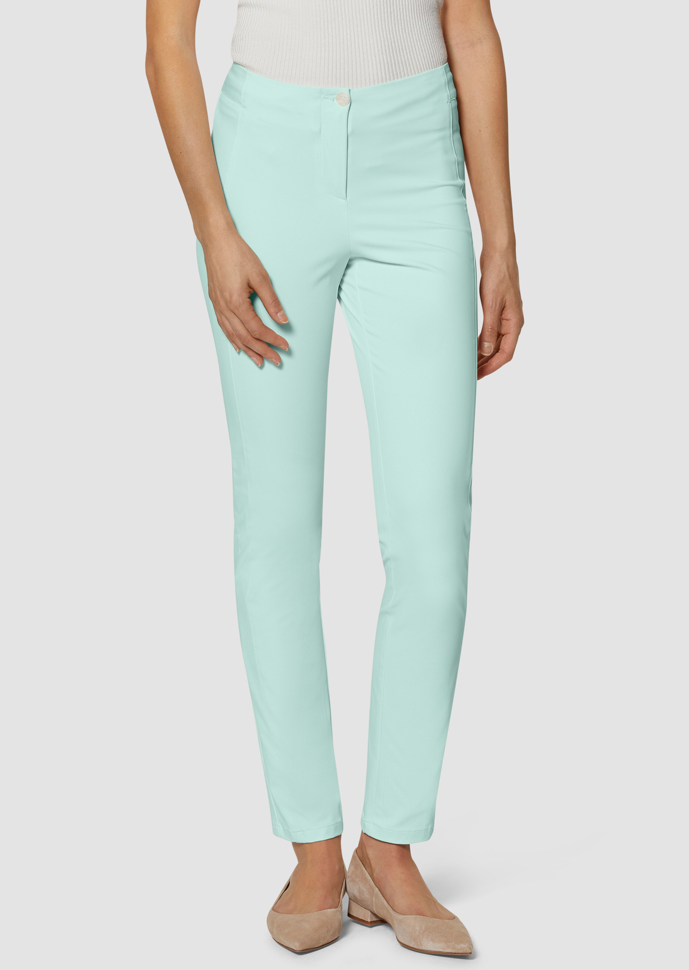 Schmale Technostretch-Hose im Slim-Fit