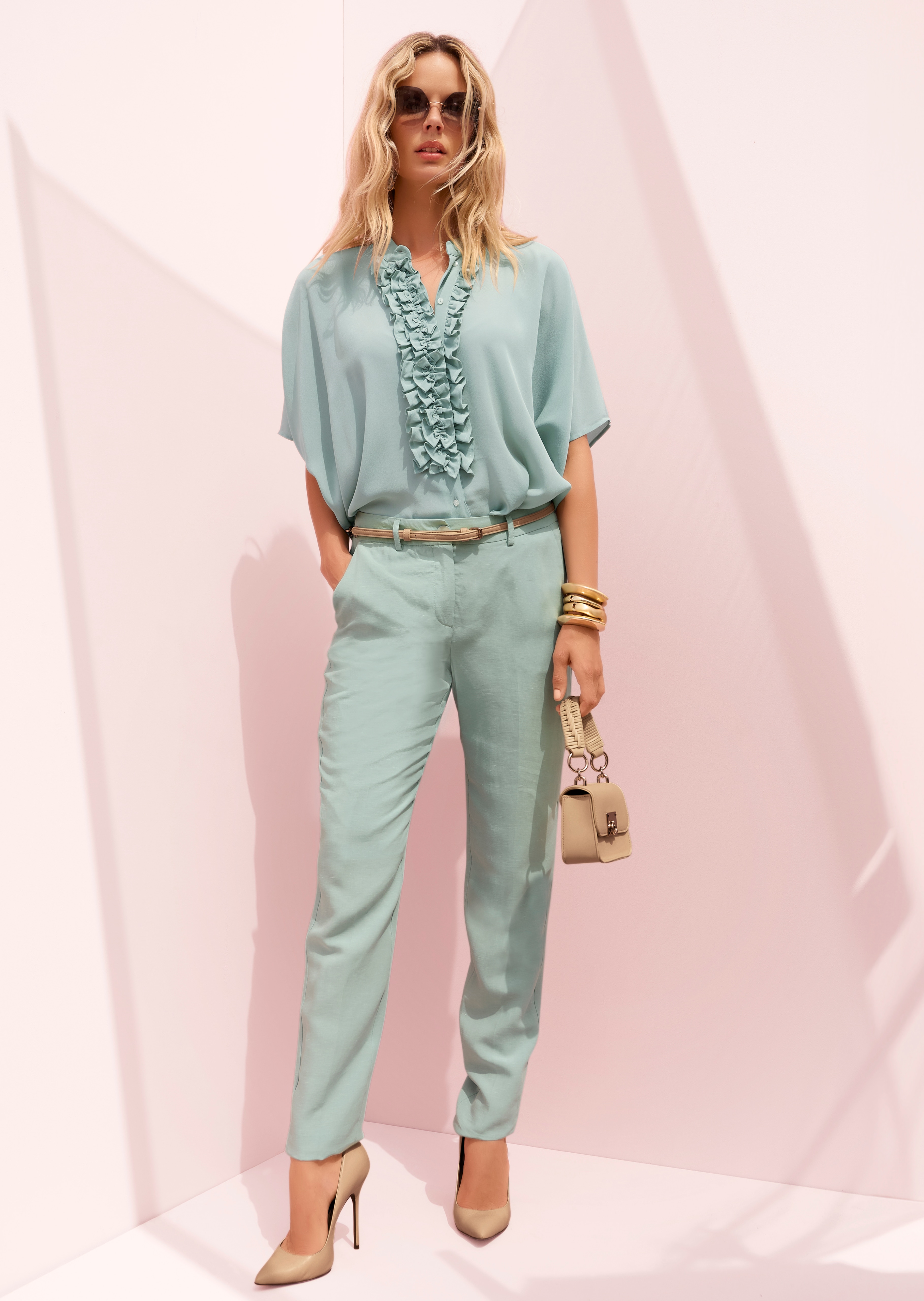 Blouse à volants style kimono