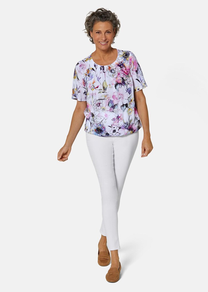 Expressieve blouse met verbloemende plooien 1