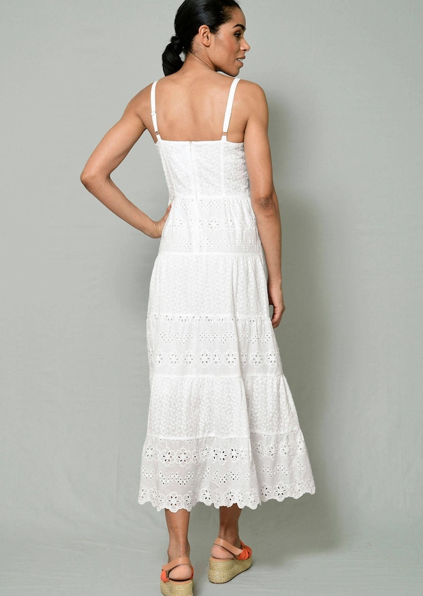 Strandkleid mit schönen Spitzendetails 2