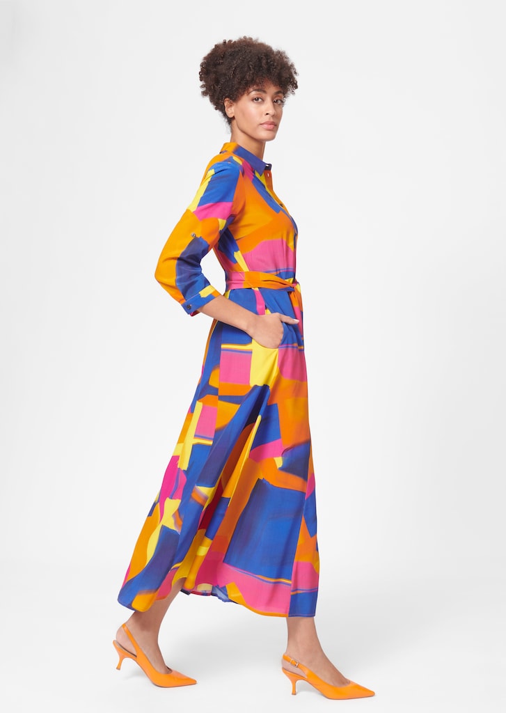 Kleid mit Unikat-Print 3