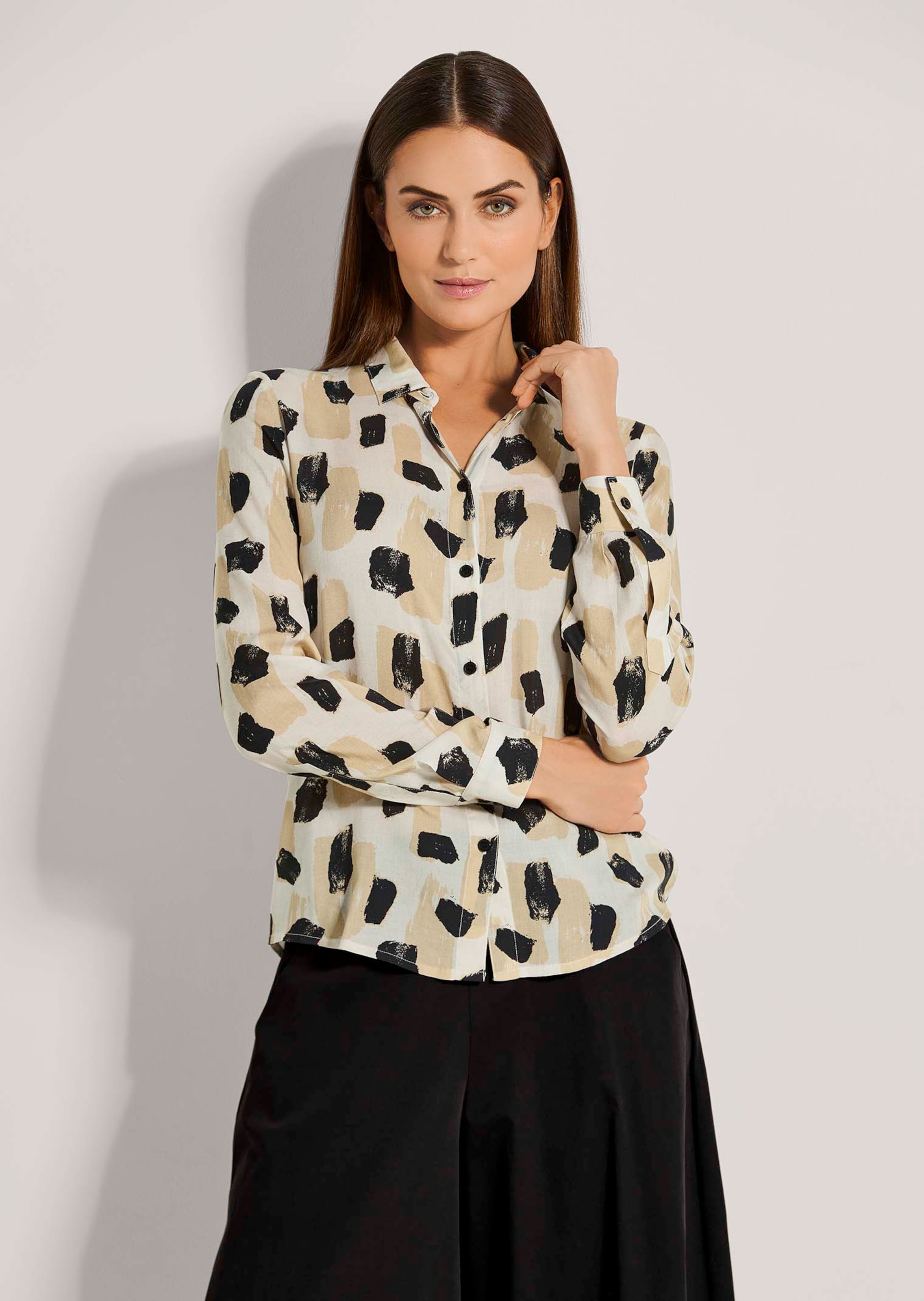 Blouse with unique print