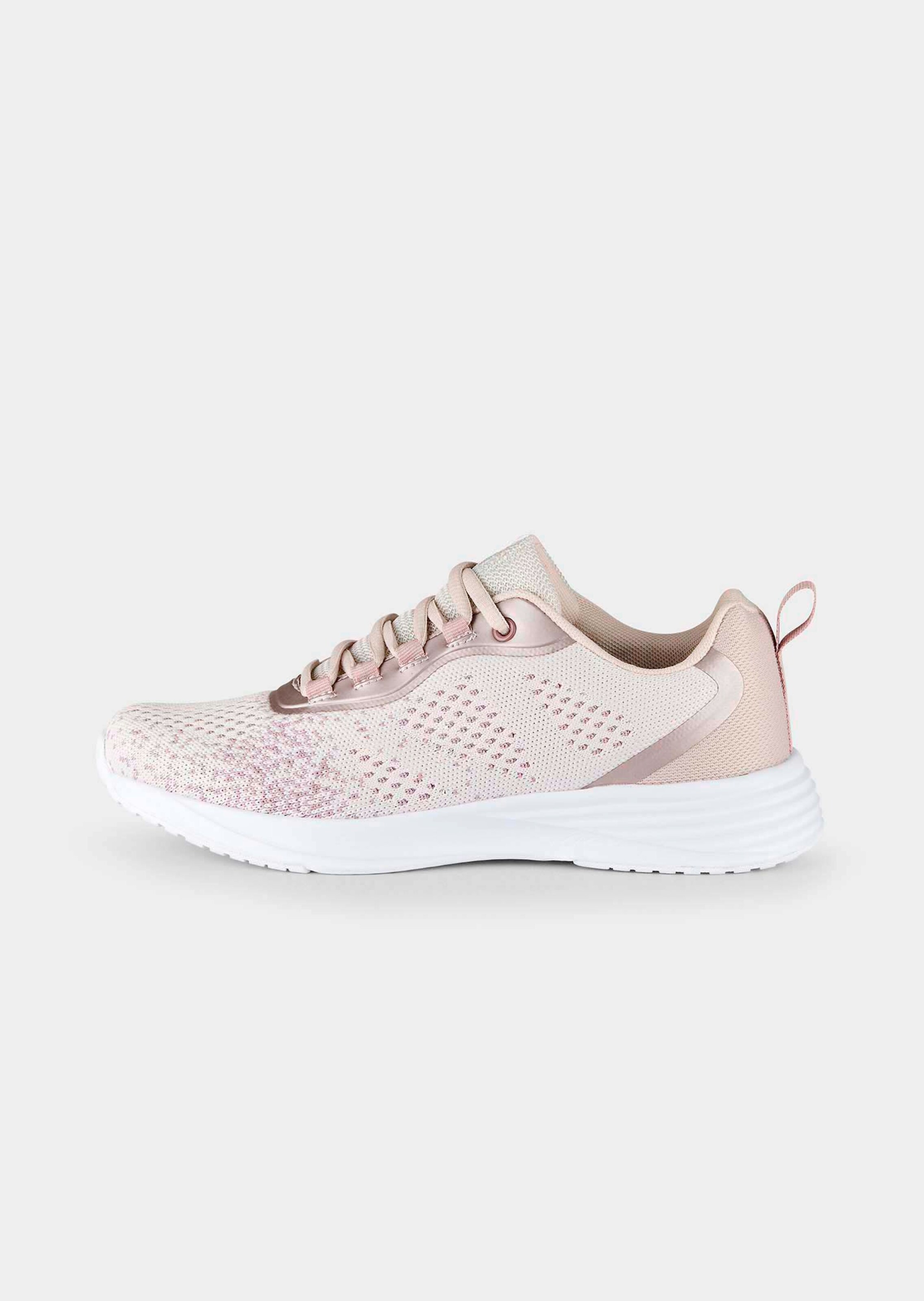 Sneaker mit herausnehmbarem Fußbett