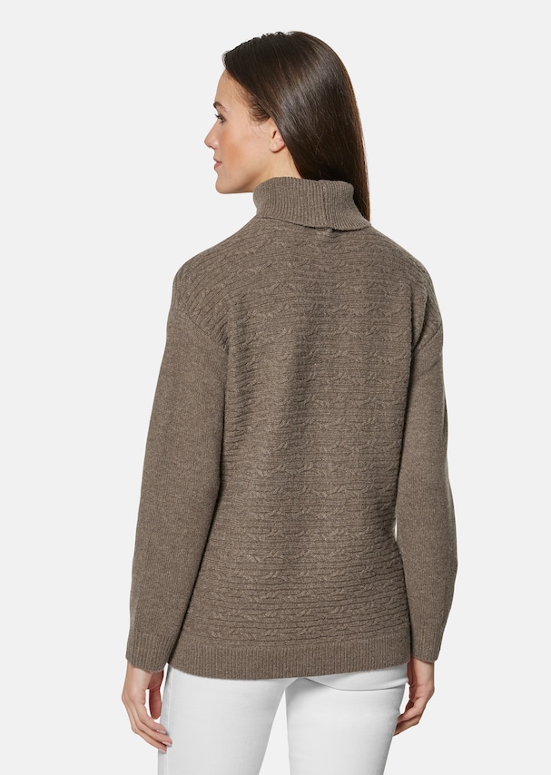 Turtleneck jumper with horizontal cable knit pattern 2