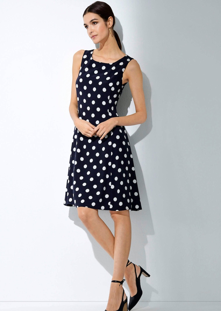 Kleid mit Punkt Dessin