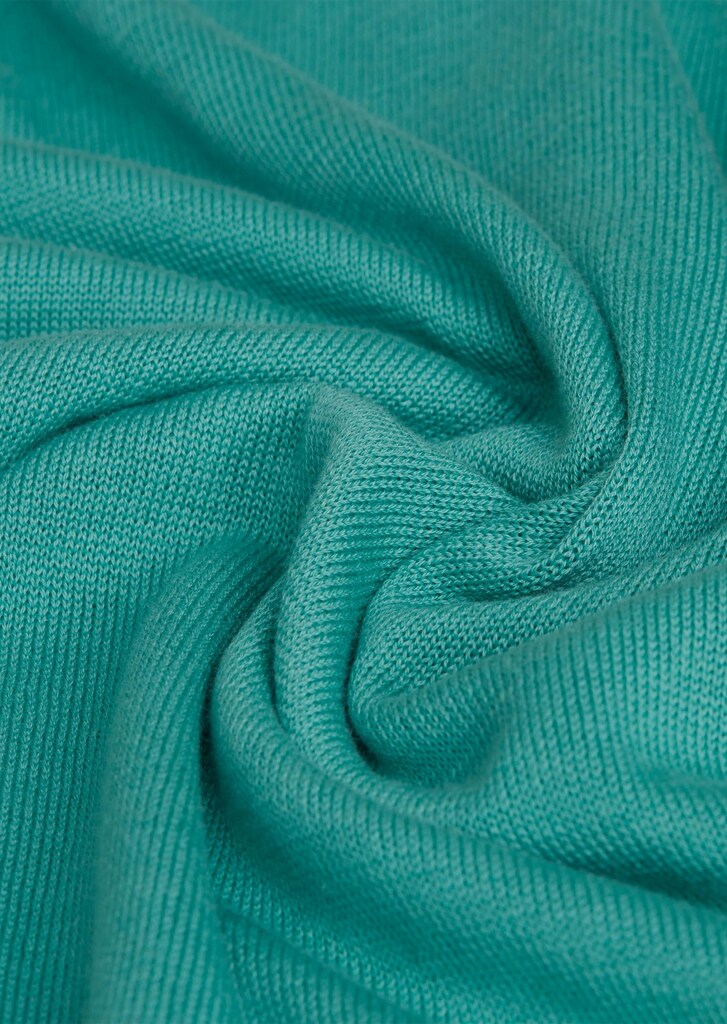 Pull en tricot à manches courtes et col chemisier