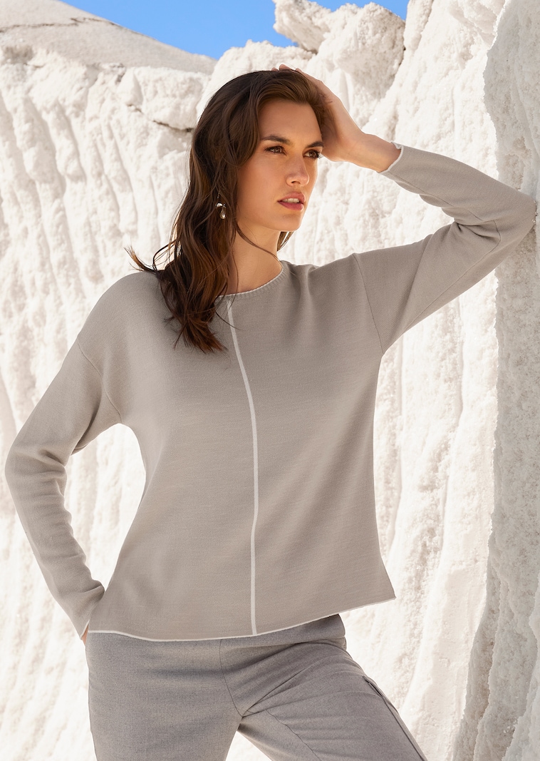 Rundhals-Pullover mit Kontrast-Details