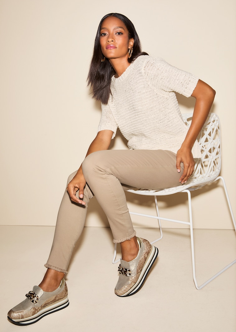 Halbarm-Pullover aus Bändchengarn