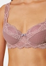 Soutien-gorge à armatures thumbnail 5