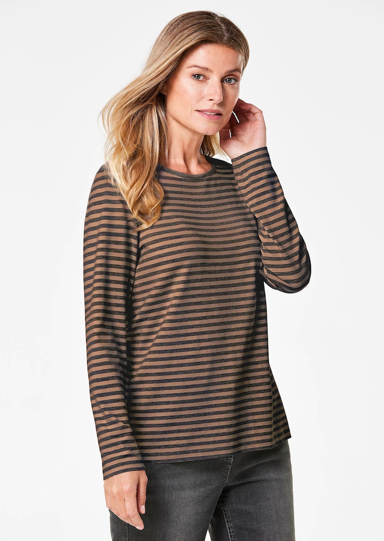 Ringelshirt mit U-Boot-Ausschnitt