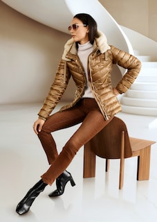 Steppjacke mit abnehmbarer Kapuze thumbnail 7