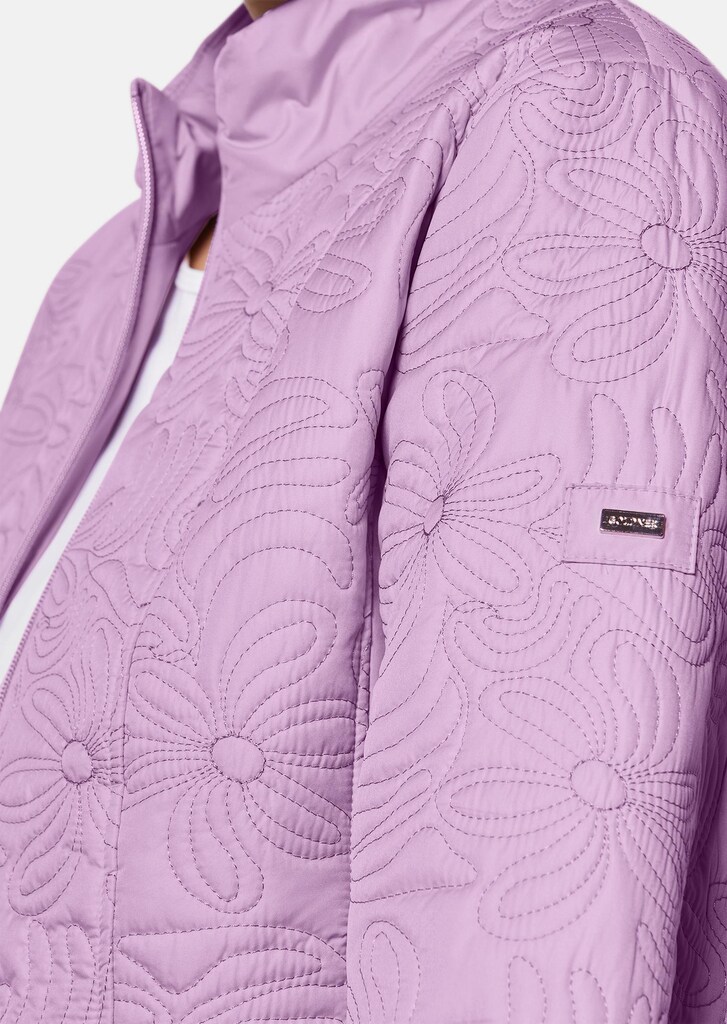 Jacke mit floraler Steppung