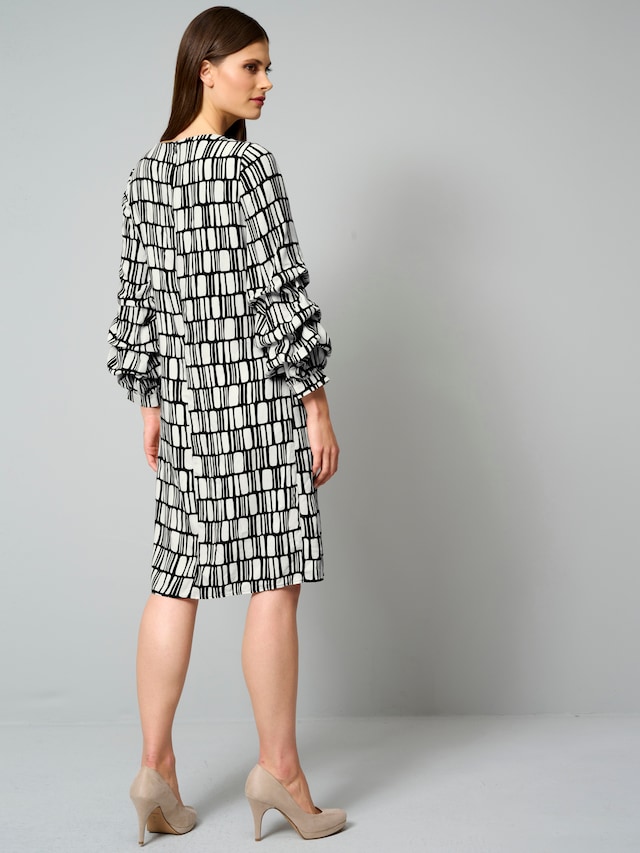 Kleid mit gerafften Ärmeln