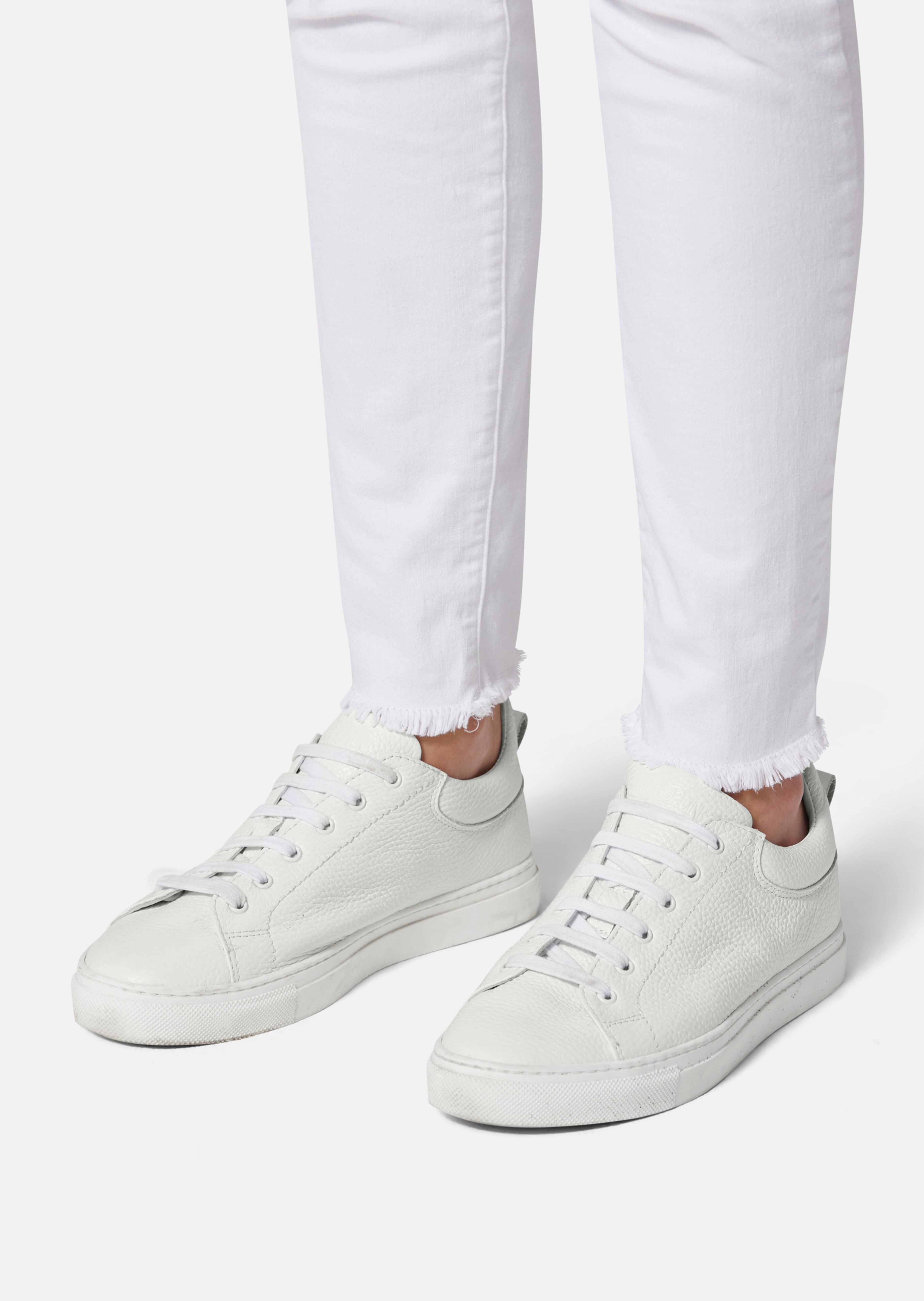 Sneakers en cuir à lacets