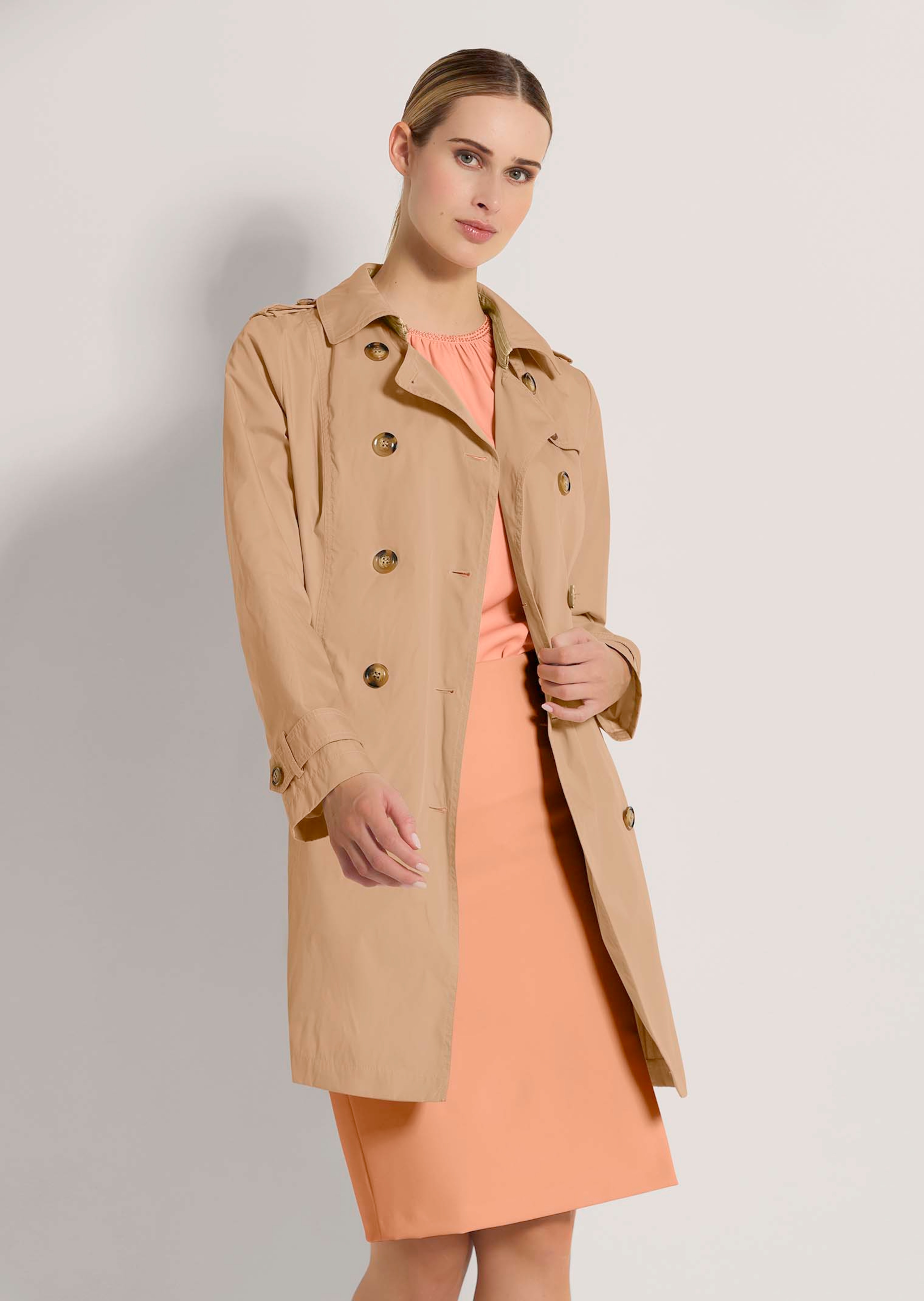 Kurzer Trenchcoat