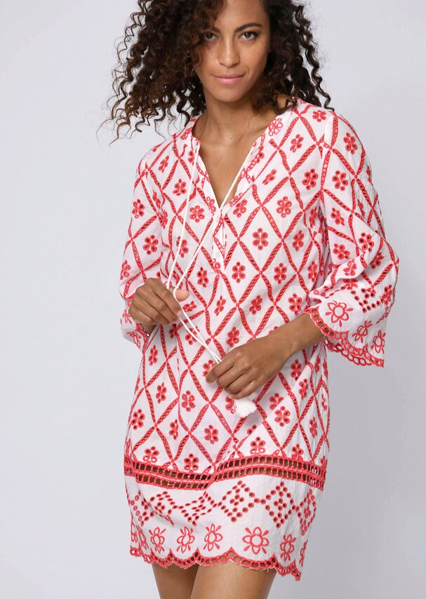 Bluse mit aufwändiger Lochstickerei 3