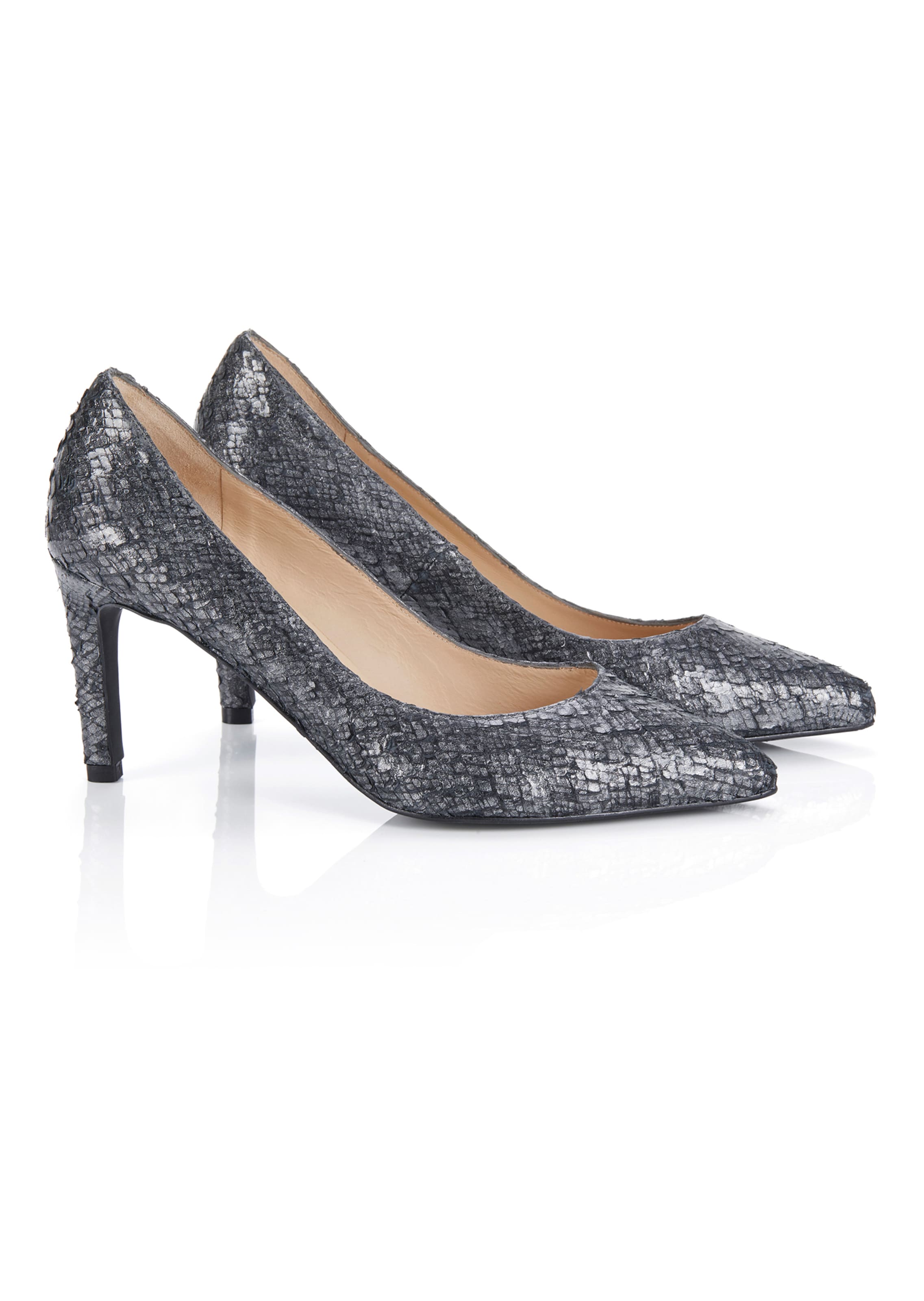 Pumps aus strukturiertem Leder