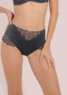 Taillenslip mit floraler Stickereispitze thumbnail 1