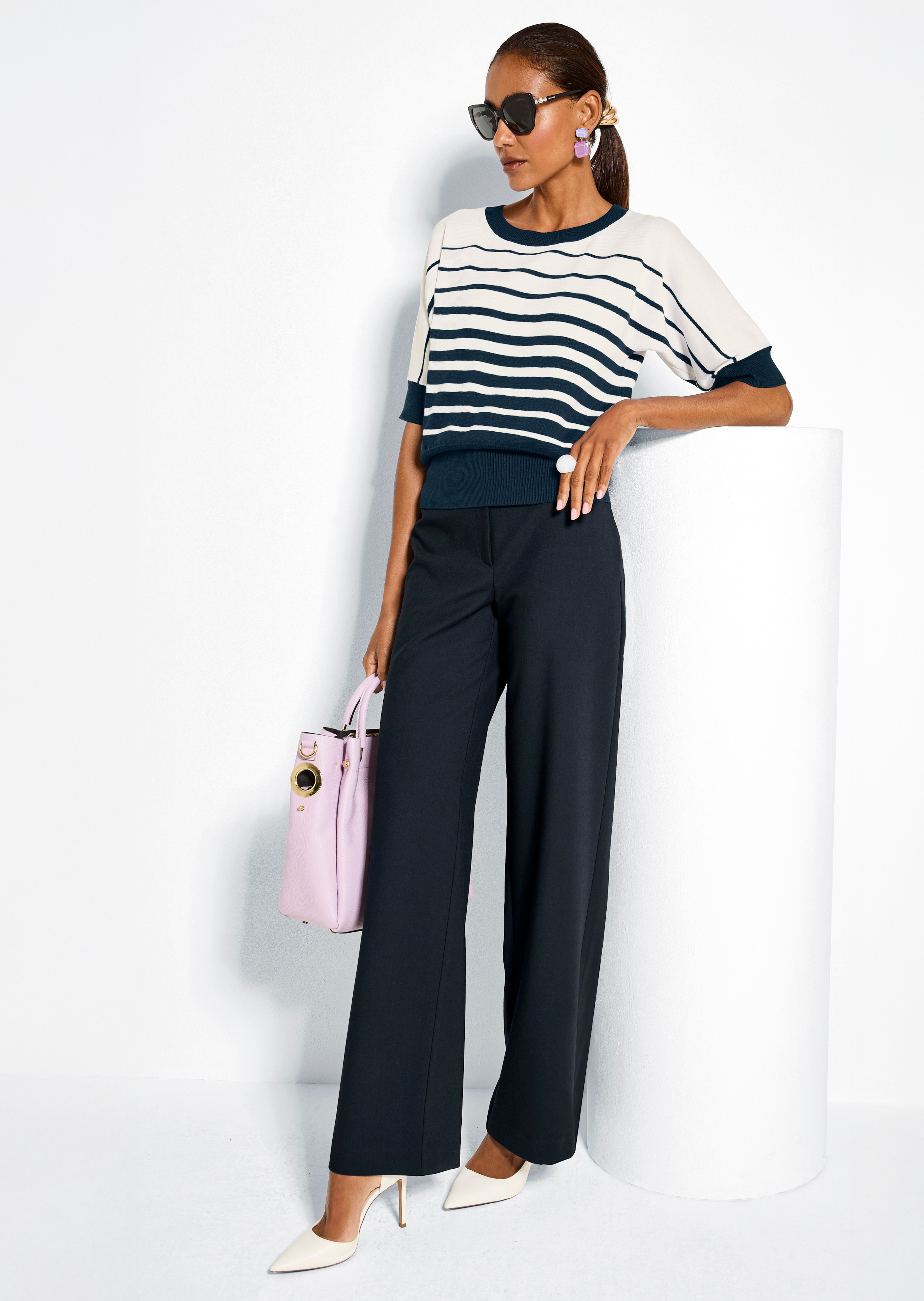 Pantalon habillé à plis marqués