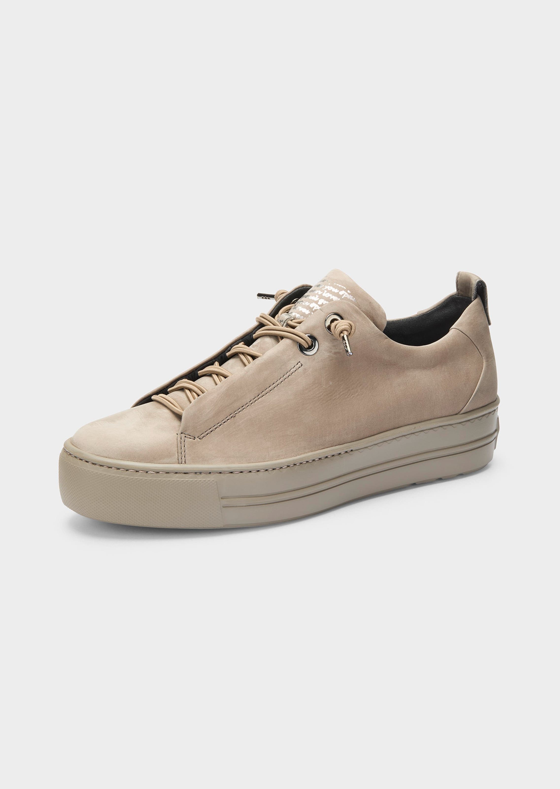 Klassischer Sneaker mit dezenten Details