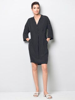 Robe à encolure en V thumbnail 6