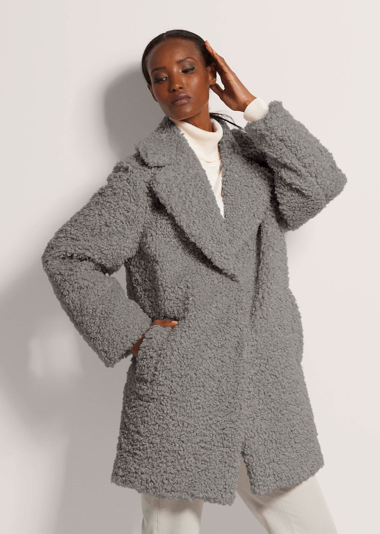 Teddy coat with lapel collar