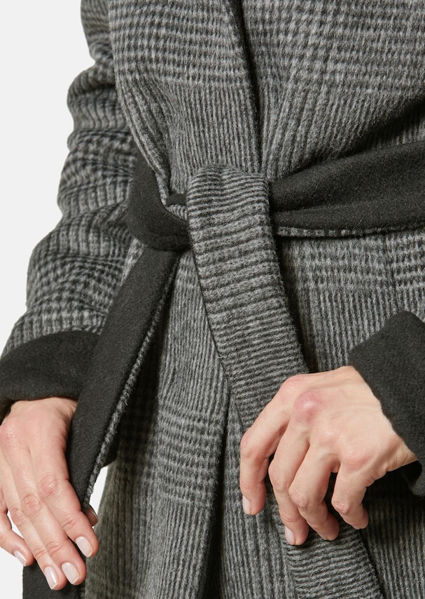 Prince of Wales check pattern coat 4