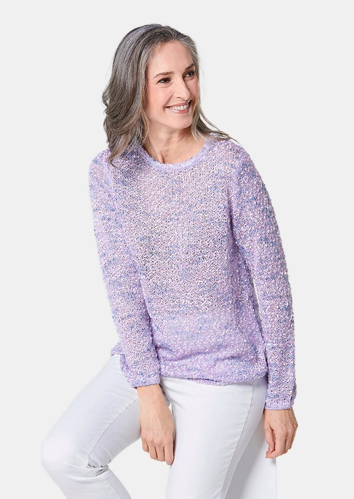 Effektvoller locker gestrickter Bändchengarnpullover