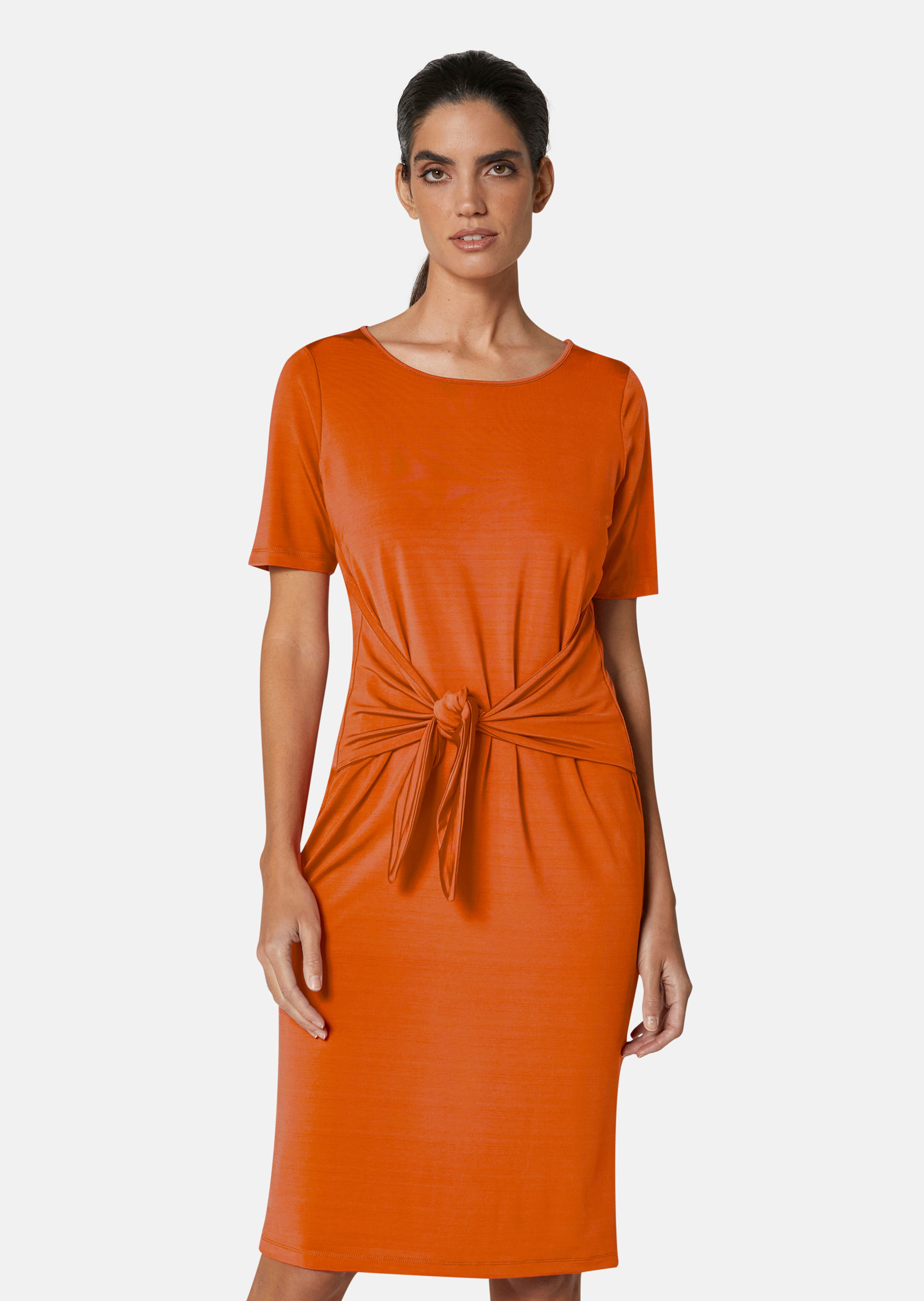 Kleid mit kurzen Ärmeln