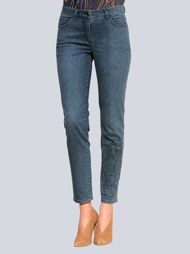 Jeans mit Steinchenmotiv am Bein 1