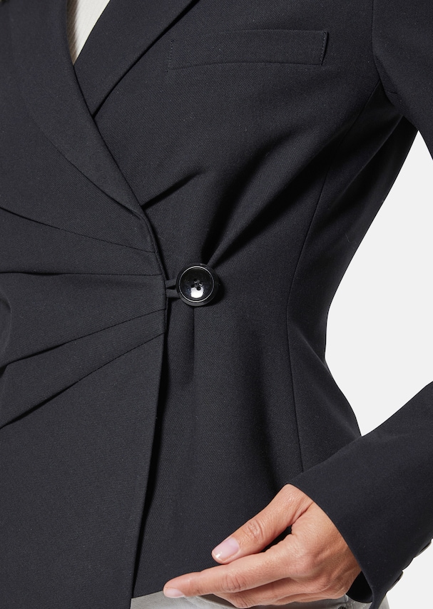 Short blazer with asymmetric fastening 3