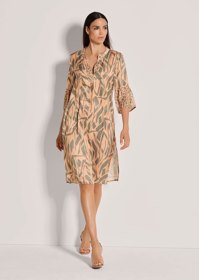 Kleid mit Rüschen-Akzenten