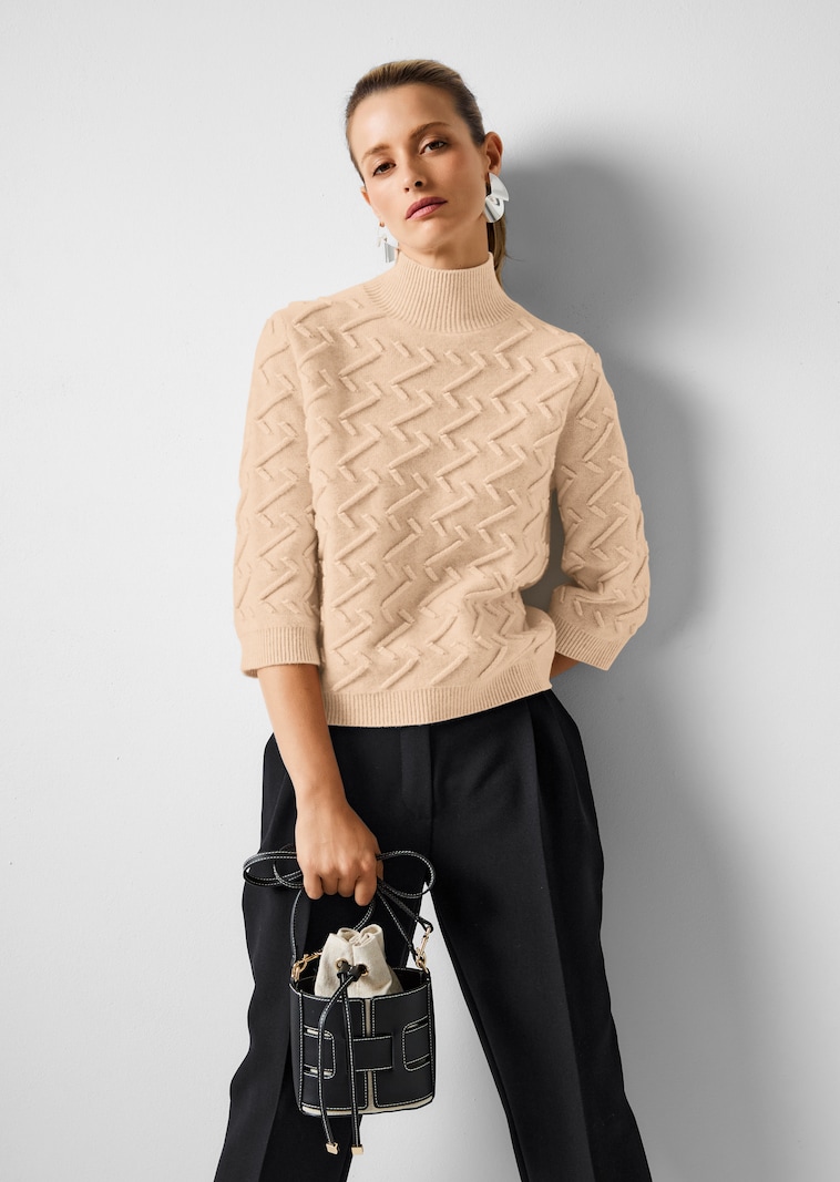 Pull. Pure laine vierge