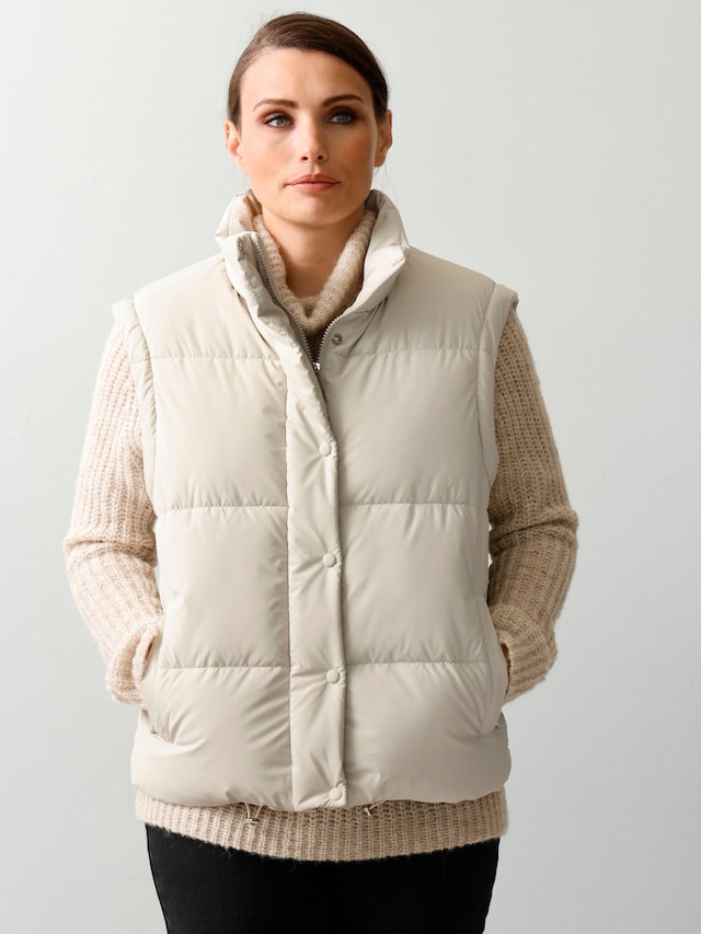 Steppjacke mit abnehmbaren Ärmeln