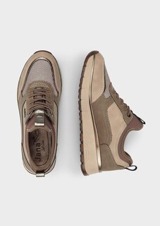 Sneaker thumbnail 2