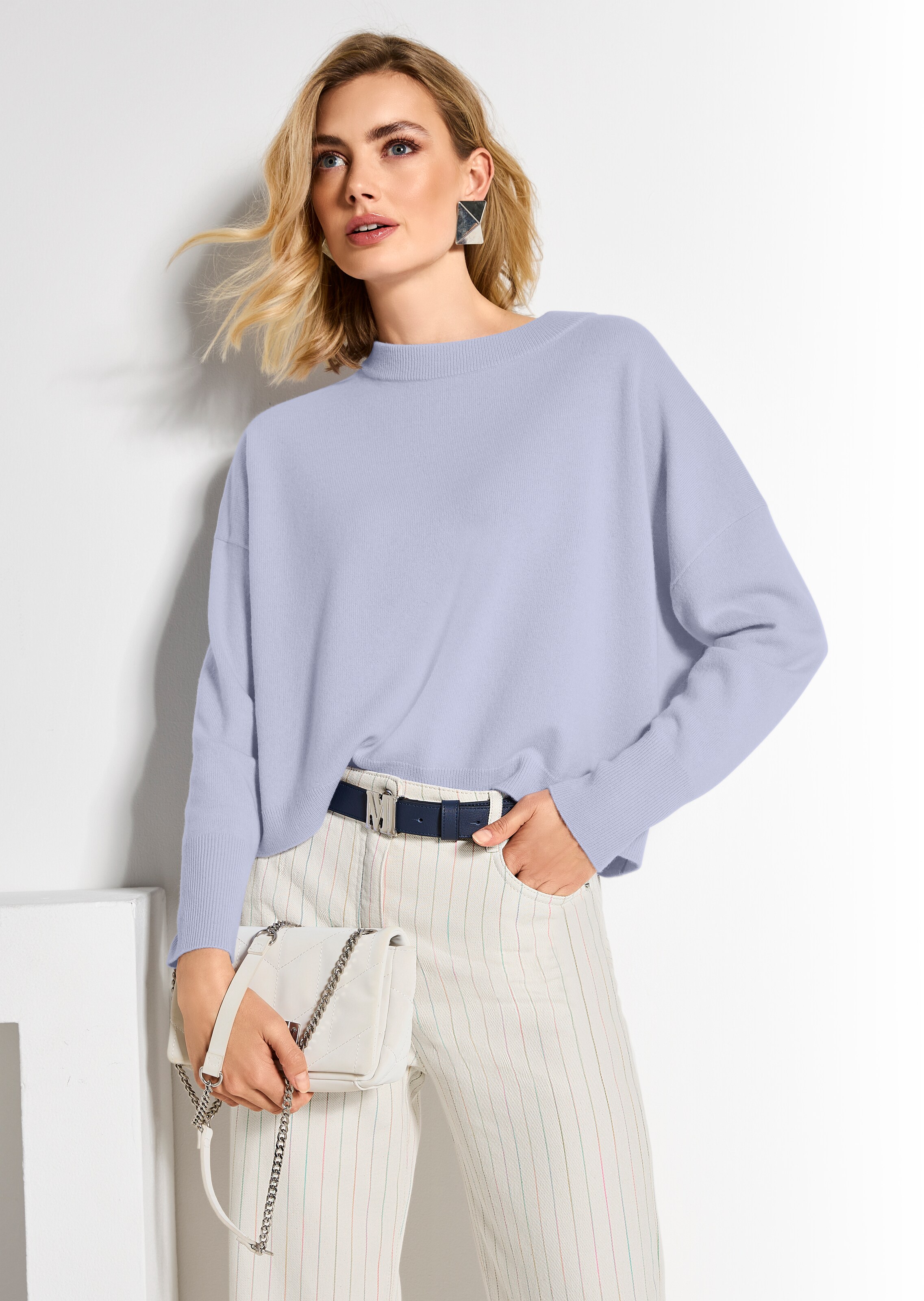 Kurzer Oversize-Pullover mit Kaschmir