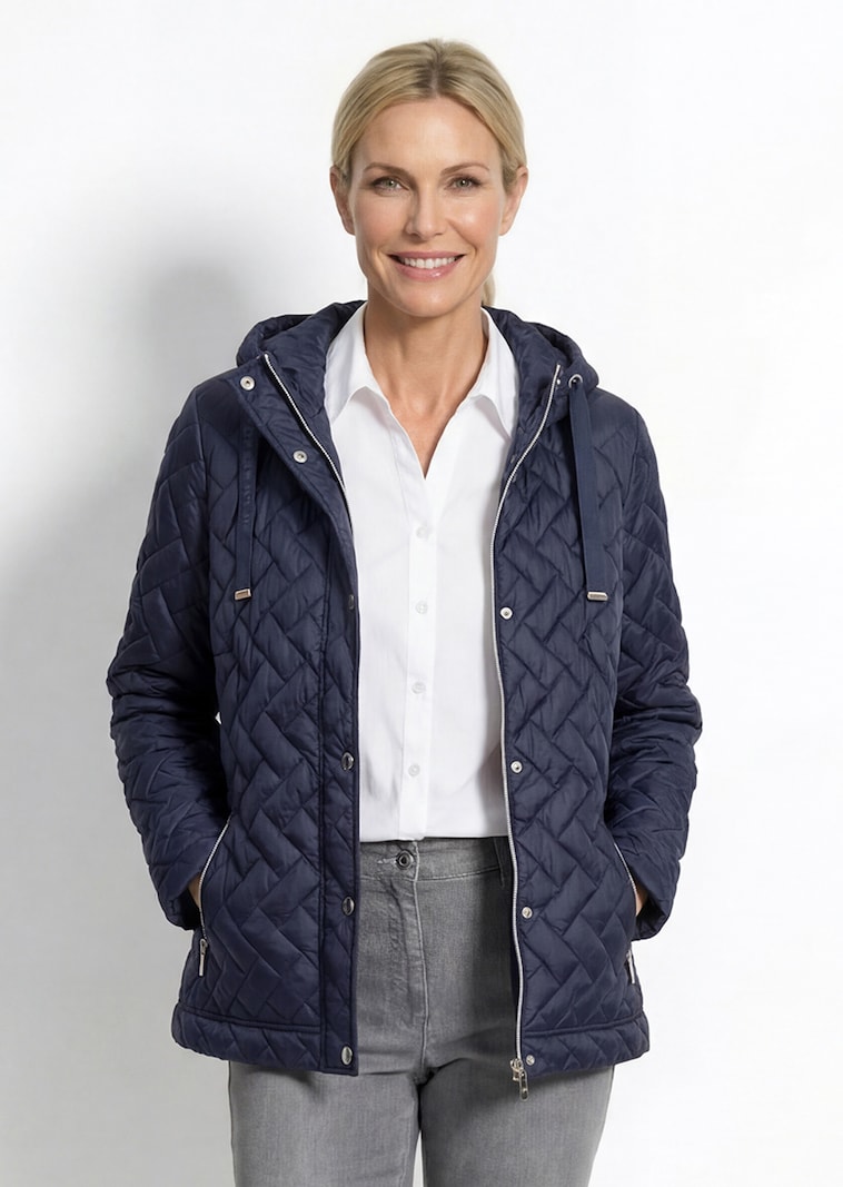 Leichte Steppjacke mit Kapuze