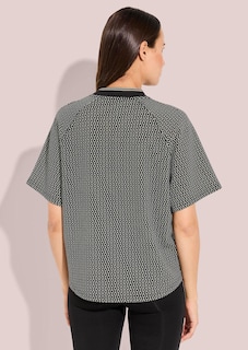 T-Shirt mit Stehkragen thumbnail 2